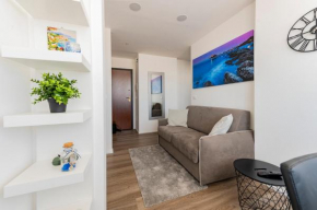 Piazza Salotto & Stazione Comfy Apartment